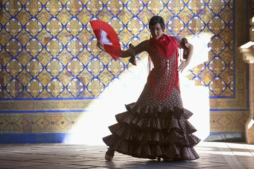 Jak hiszpański ubiór wpływa na taniec Flamenco i jego magię