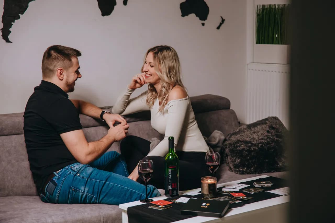 Gra, która łączy. Jak „Gra w Relacje” pomaga budować bliskość i rozmawiać naprawdę